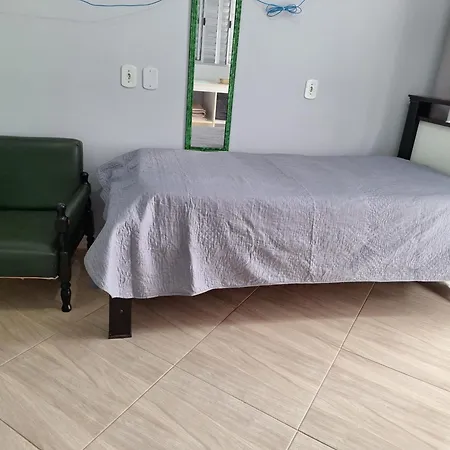 Kitnet Com Ar Condicionado E Banheiro Externo Vila Capão Bonito Exterior foto